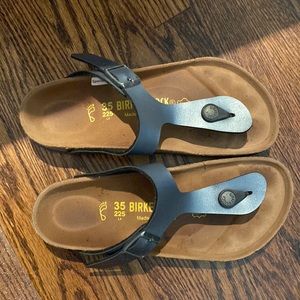 Birkenstocks size 35 almost new